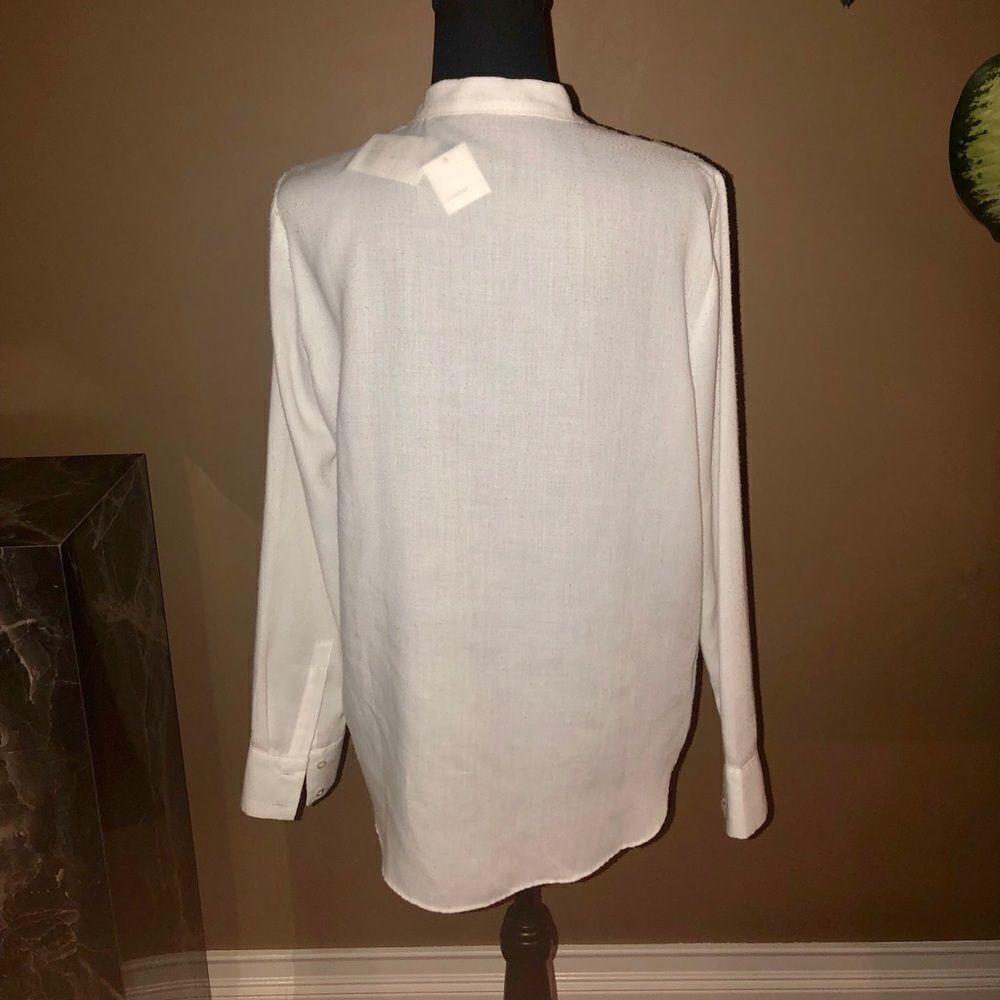 Vince Button down With Ruffle collar NWT - Picture 3 of 5